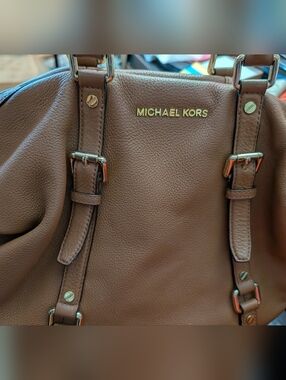 Michael Kors ors Shoulder As Is